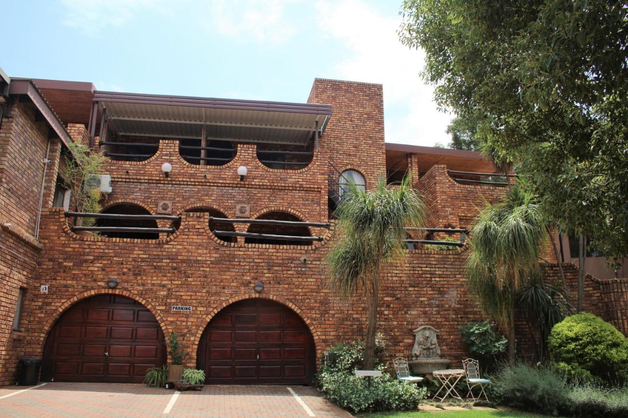 Belle Vue Guesthouse Hartbeespoort Eksteriør bilde